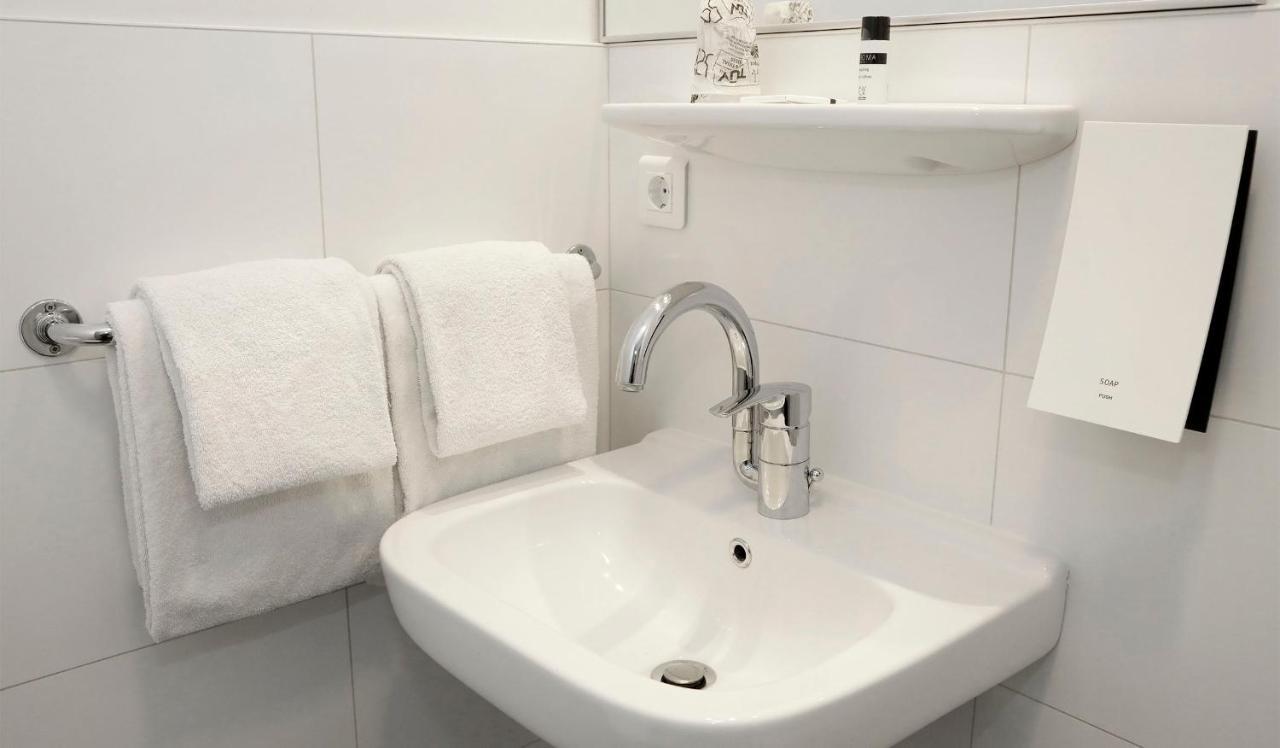 City Hotel Terneuzen Kültér fotó